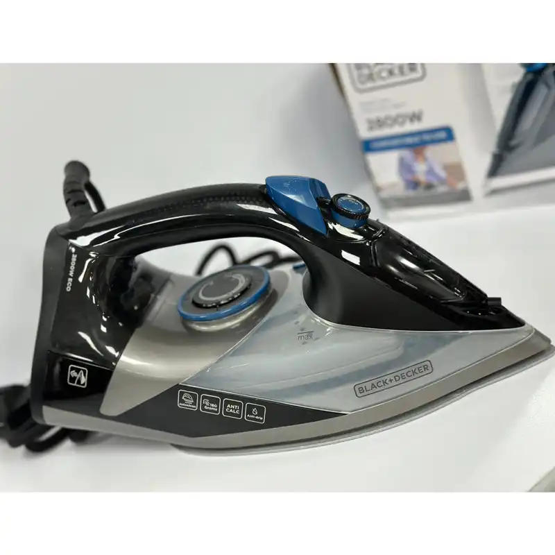 اتو بخار بلک اند دکر مدل BXIR2804E