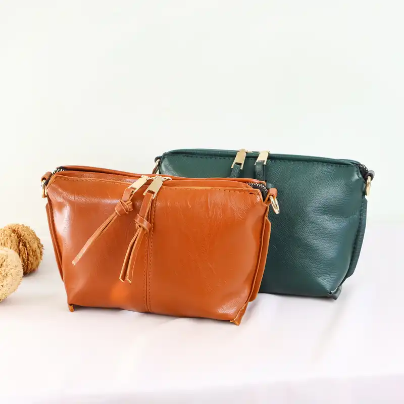 کیف دوشی زنانه مدل فورتو