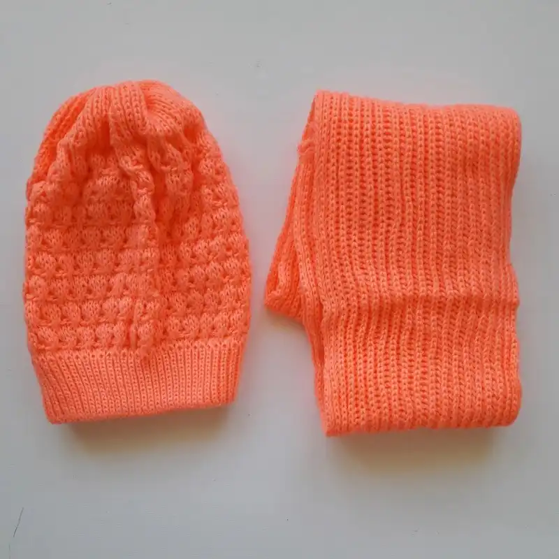 ست کلاه و شال گردن بافتنی بچگانه مدل HSO-11403