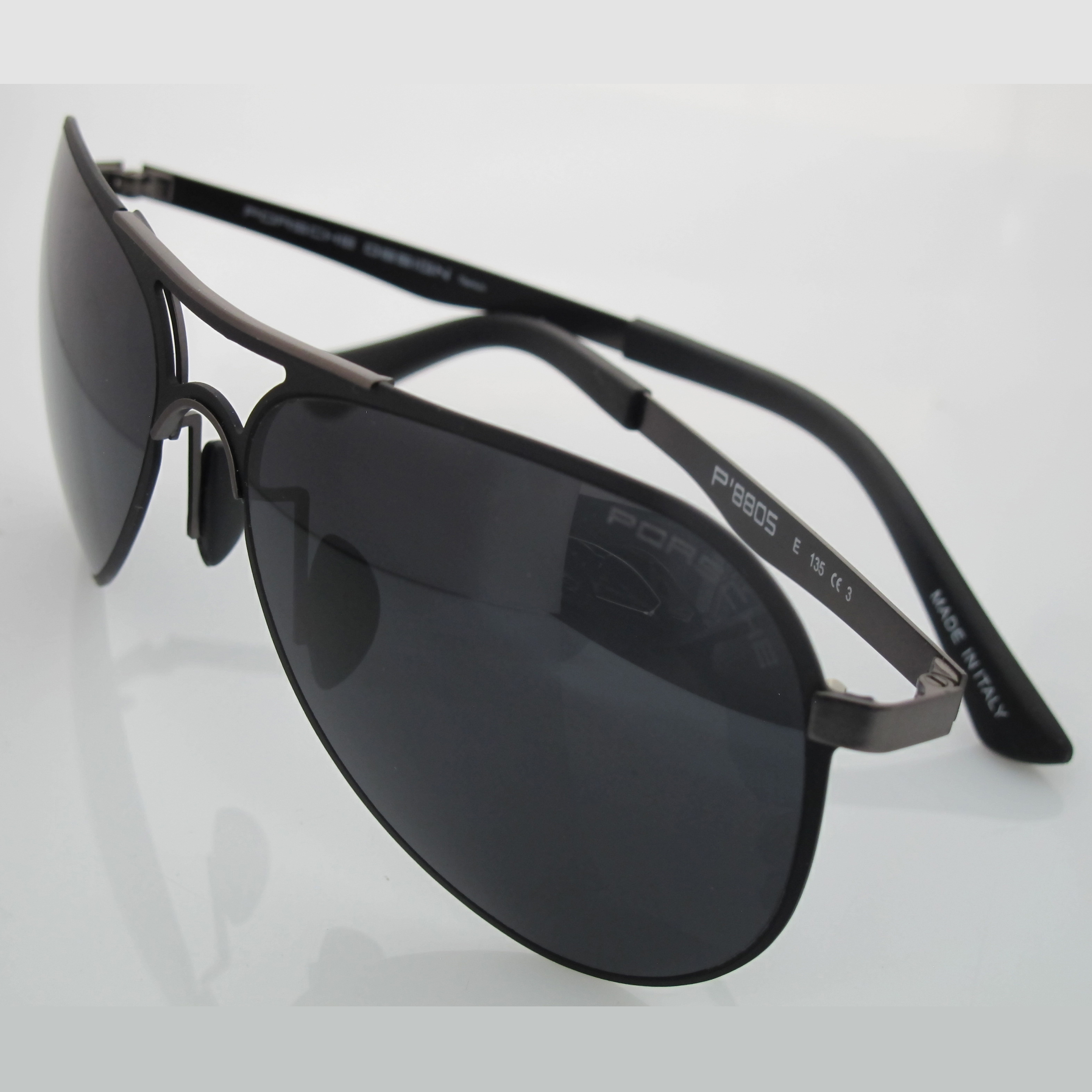 عینک آفتابی مدل P8805
 -  - 6