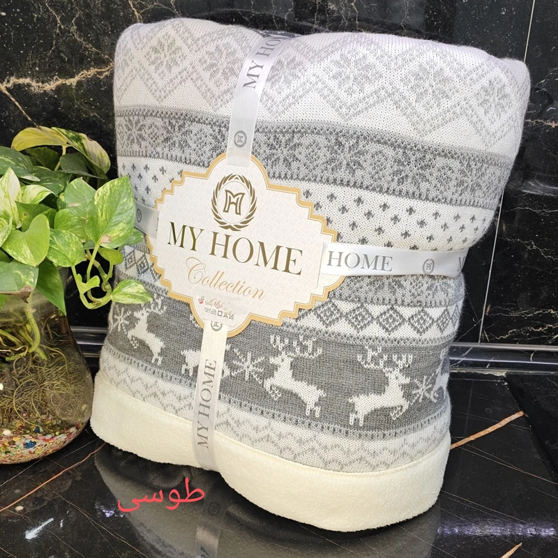 عکس شماره 3 : پتو مای هوم مدل کریسمسی پشت خز دار سایز 160x210 سانتی متر