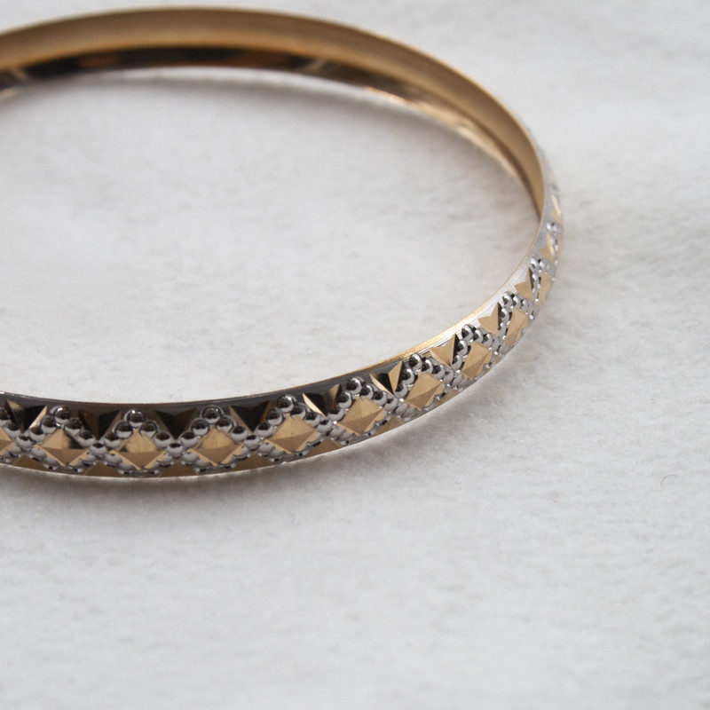 النگو طلا عیار 18 زنانه سهی مدل VB18-4 النگو طلا عیار 18 زنانه سهی مدل VB18-4