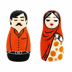 نمکدان سرامیکی مدل ننه جون و آقا بزرگ کد 04 