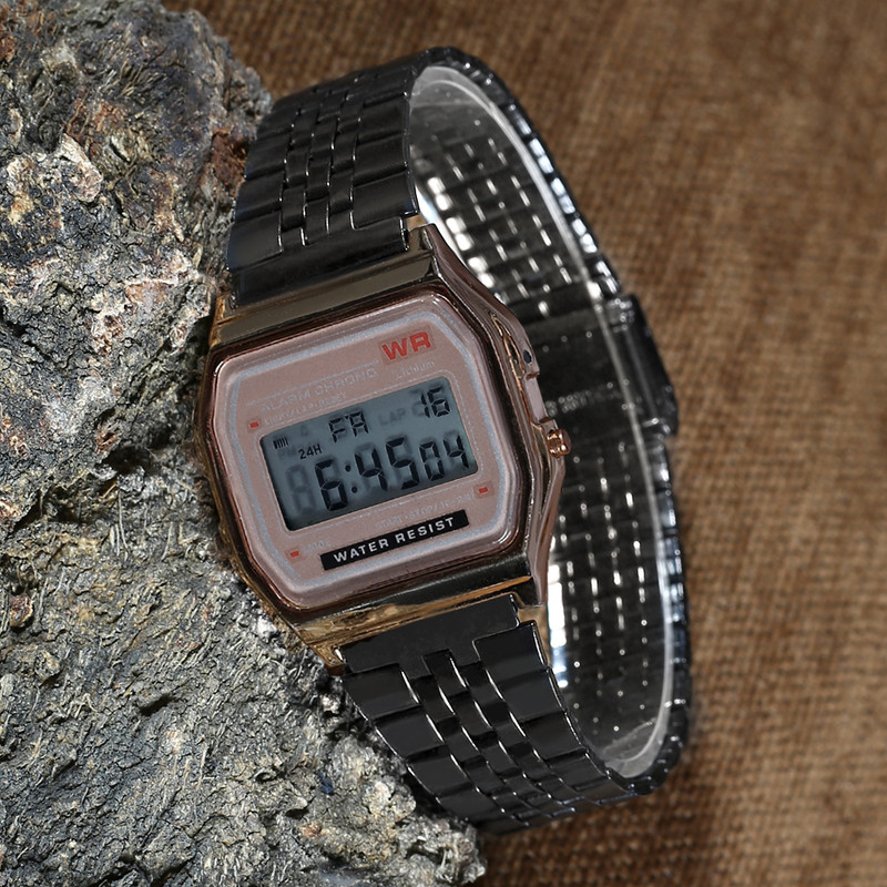 ساعت مچی دیجیتال زنانه والار مدل WR 2567 - ME-RZ