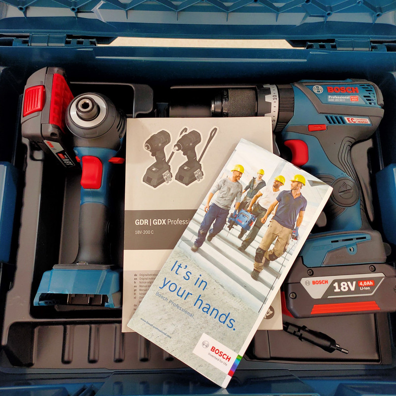 مجموعه دو عددی دریل پیچ گوشتی چکشی شارژی بوش مدل gdr 18v-200c +gsb 18v-60c