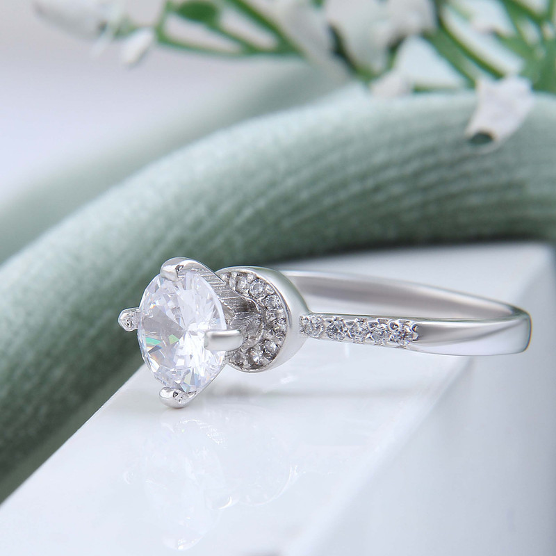 انگشتر نقره زنانه بازرگانی میلادی مدل تک نگین جواهری روکش رادیوم کد AWR_1178