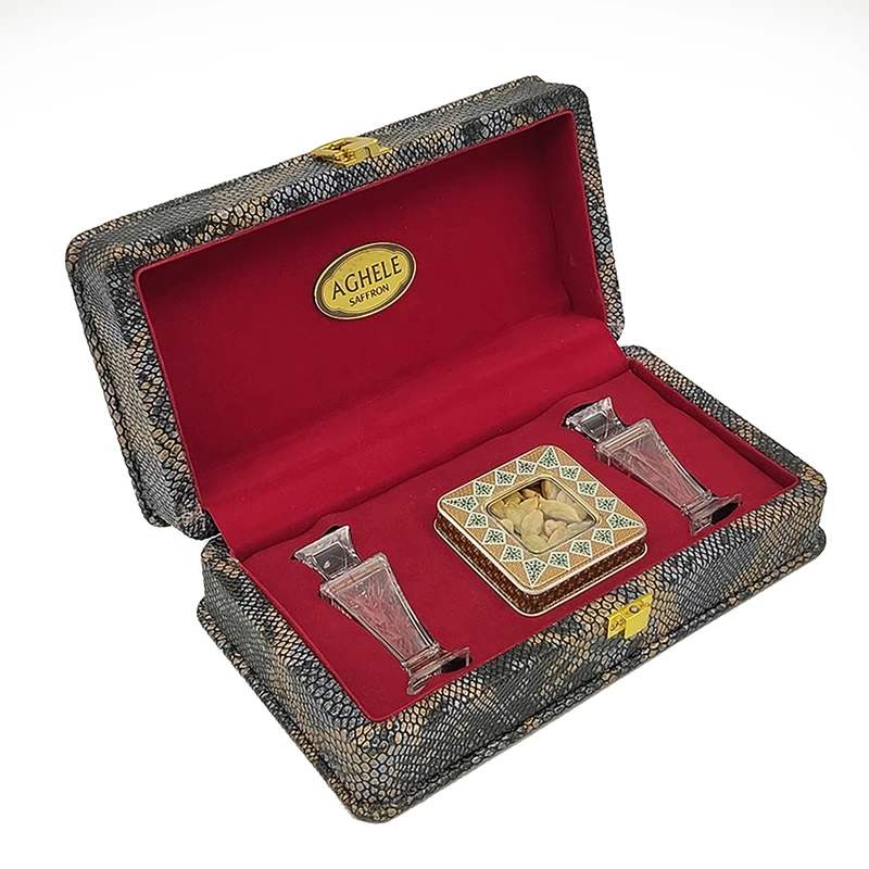 زعفران کادویی عاقله - 1 گرم به همراه هل - 20 گرم