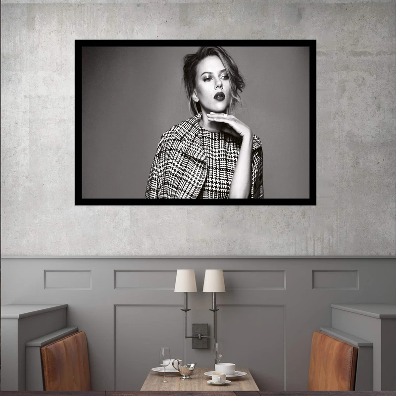 تابلو بکلیت طرح مشاهیر سینمای جهان اسکارلت جوهانسون مدل قاب شاسی B-s10377