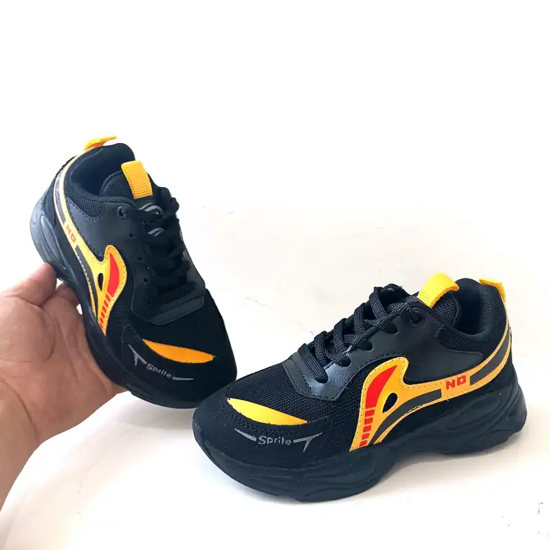 کفش مخصوص پیاده روی مدل آرشام کد t.j رنگ زرد