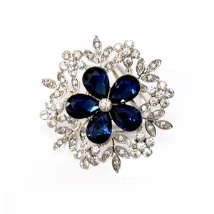 گل سینه زنانه مدل am08