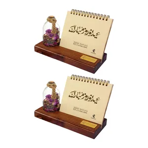 تقویم رومیزی سال 1402 پدیده نقش مدل گل سرخ عید نوروز بسته 2 عددی