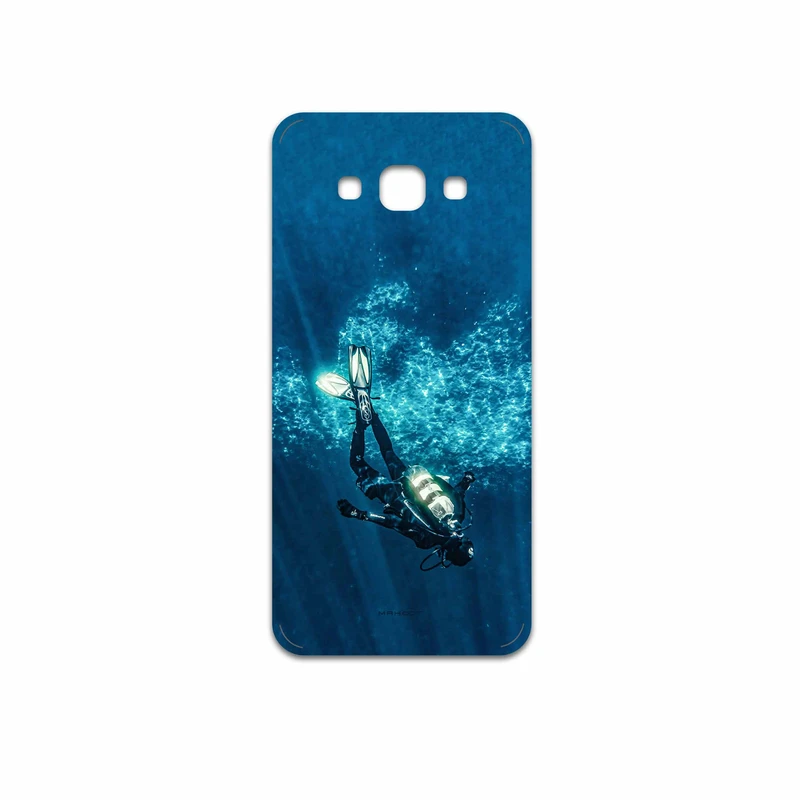 برچسب پوششی ماهوت مدل Scuba Diving مناسب برای گوشی موبایل سامسونگ Galaxy A8 2018