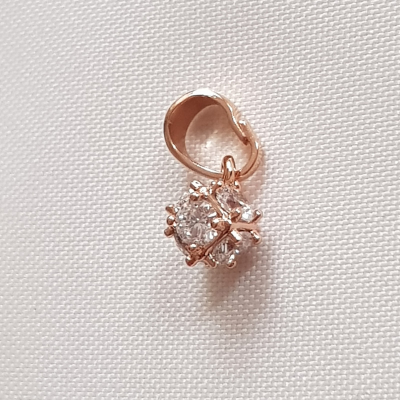 آویز گردنبند زنانه ژوپینگ مدل مکعب نگینی 149