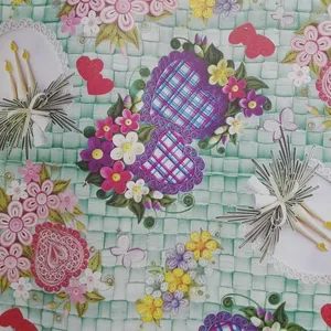 کاغذ کادو طرح گلدار
