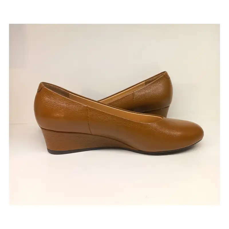 کفش روزمره زنانه سرزمین چرم کد 141750 رنگ عسلی