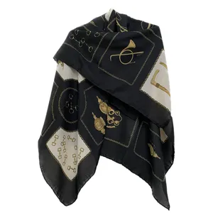 روسری زنانه مدل نخی جناقی دور دست دوز کد 08