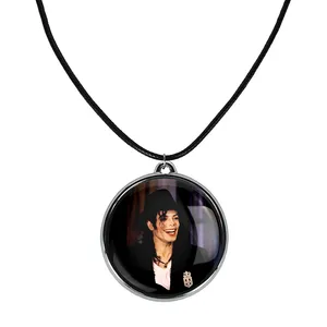 گردنبند خندالو مدل مایکل جکسون Michael Jackson کد 1923119236