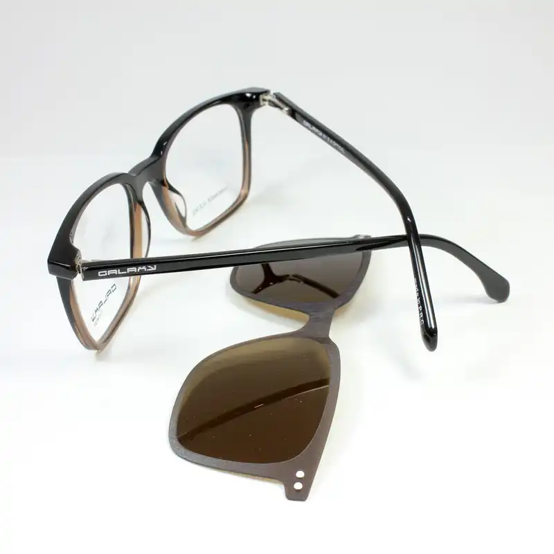 فریم عینک طبی گلکسی مدل 70353 به همراه کاور آفتابی