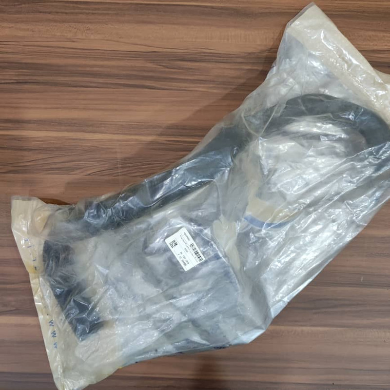 شلنگ پایین رادیاتور گیتی تامین صنعت مدل کلاسیک کد B1 مناسب برای پژو 405