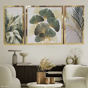 تابلو طرح دکوراتیو مدرن کد 1501 فریم طلایی آینه ای مجموعه سه عددی