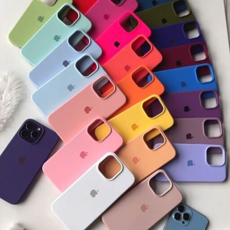 کاور تام قاب مدل سیلیکونی بدون محافظ لنز کد Clkb مناسب برای گوشی موبایل اپل iPhone 16 Pro Max