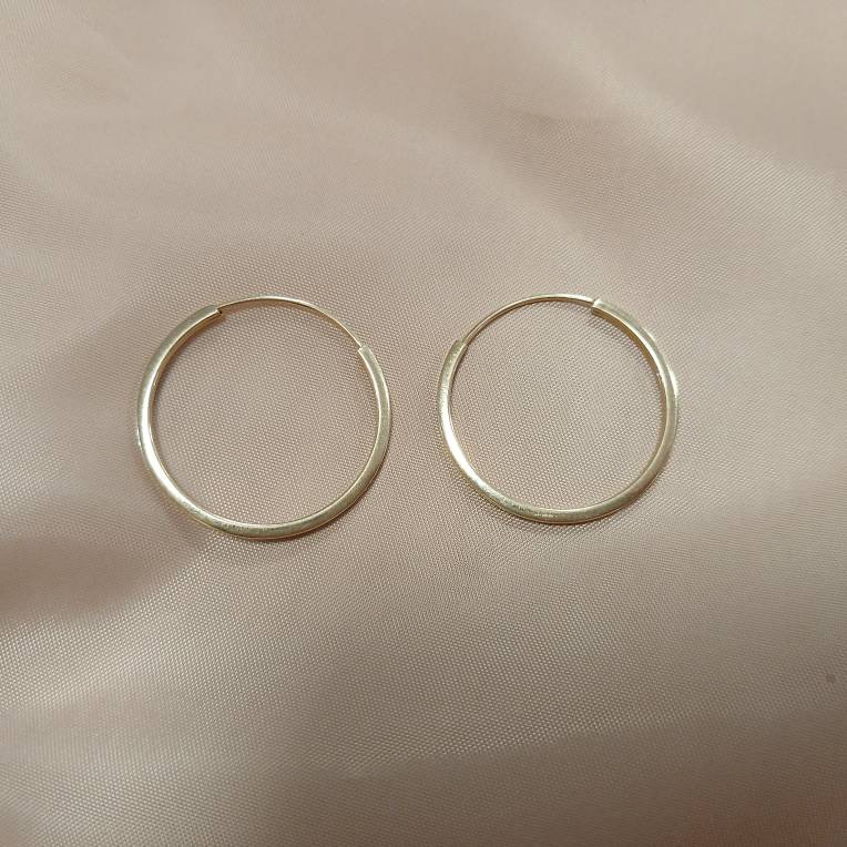 گوشواره حلقه‌ای طلا 18 عیار زنانه گالری طلای عیاره مدل ساده - 3
