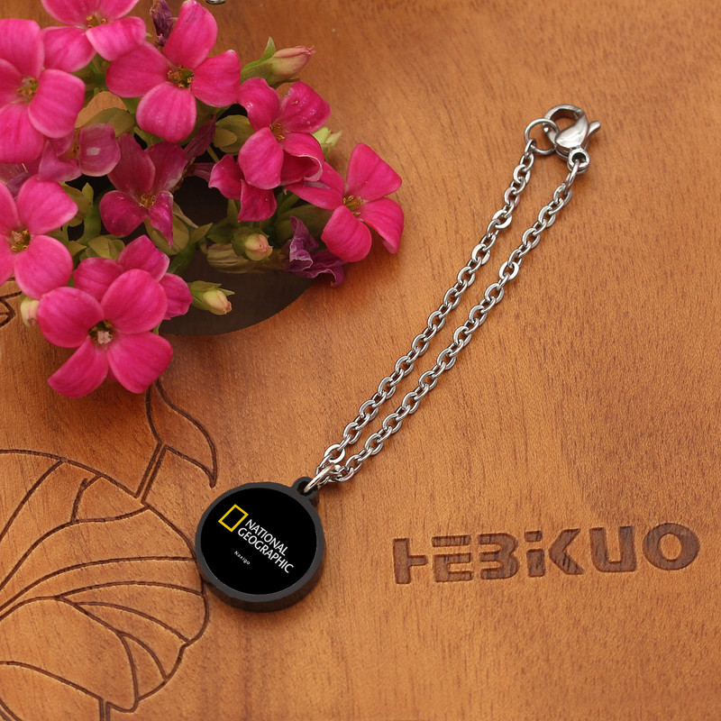 آویز ساعت زنانه مدل شب تاب طرح National Geographic کد AW7263 آویز ساعت زنانه مدل شب تاب طرح National Geographic کد AW7263