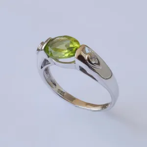 انگشتر نقره زنانه مدل زبرجد R16