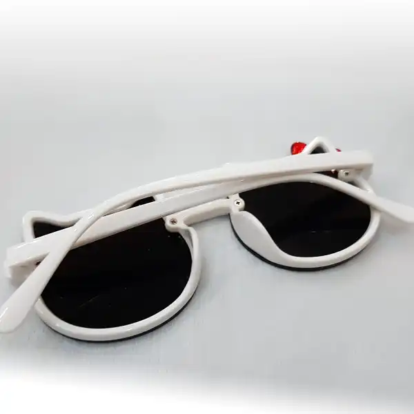 عینک آفتابی بچگانه مدل کیتی کد 04