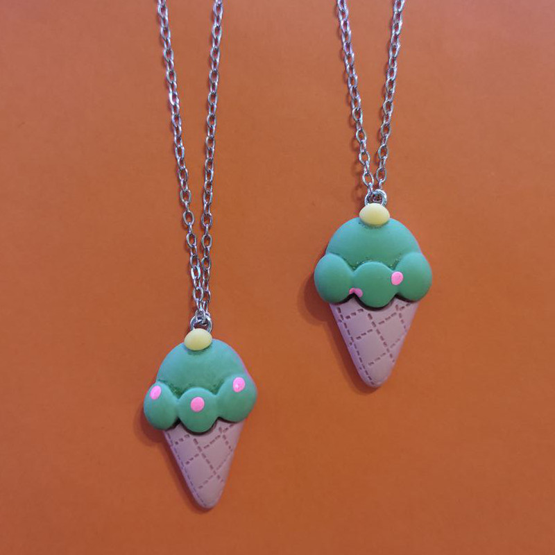 گردنبند دخترانه مدل عروسکی طرح بستنی کد 04 گردنبند دخترانه مدل عروسکی طرح بستنی کد 04