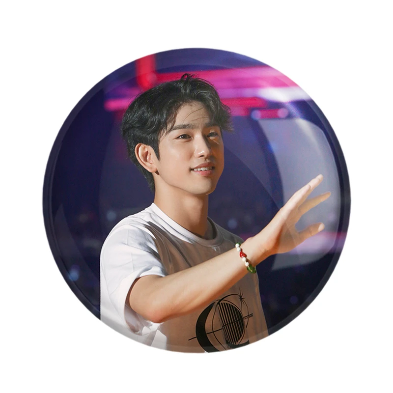 مگنت خندالو مدل جین یونگ گروه گات سون GOT7  کد 20986