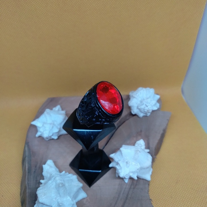 انگشتر مردانه مدل یاقوت کبود