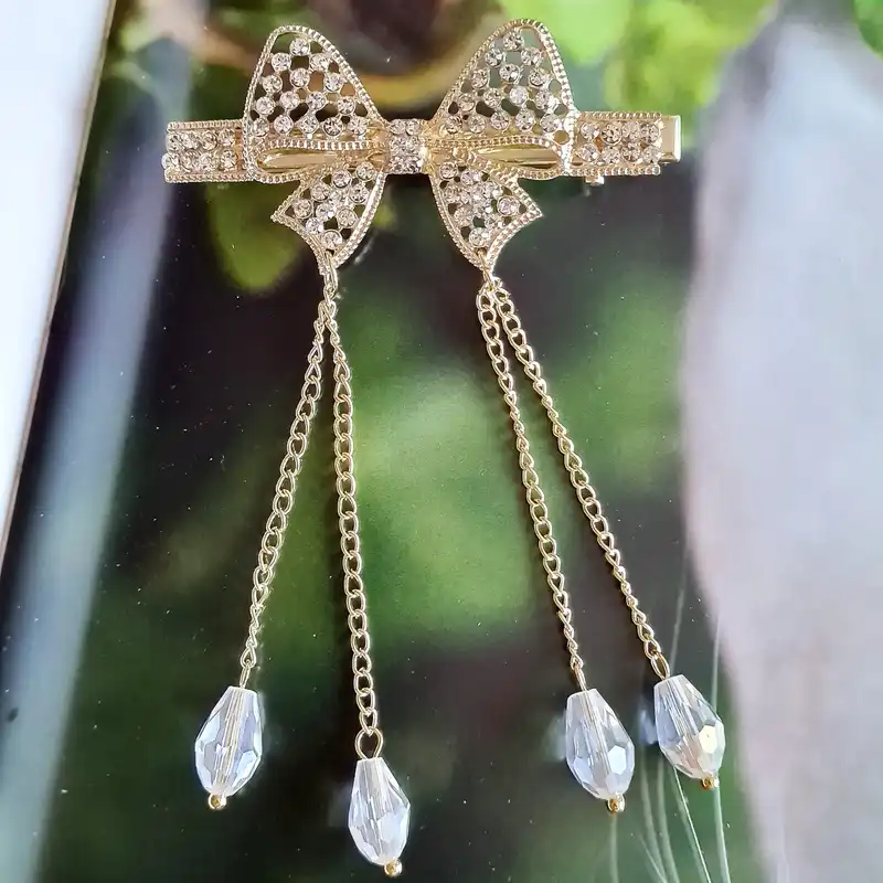 گیره مو زنانه مدل پاپیون آویزدار کد brg 4035