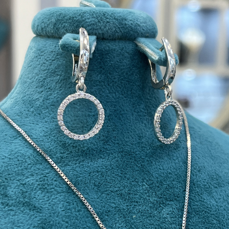 نیم ست نقره زنانه مدل جواهری نگین های اتریشی و روکش آب رادیوم کد 0016 نیم ست نقره زنانه مدل جواهری نگین های اتریشی و روکش آب رادیوم کد 0016