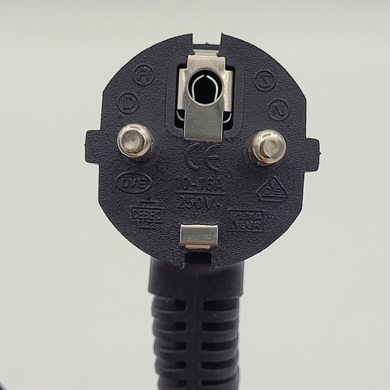 کابل برق سه پین کامپیوتر لوتوس مدل 3x0.75mm طول 1.5 متر