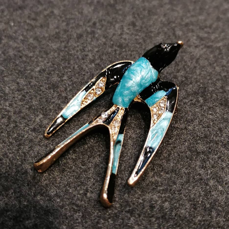 گل سینه زنانه کد Ki 05-114 گل سینه زنانه کد Ki 05-114