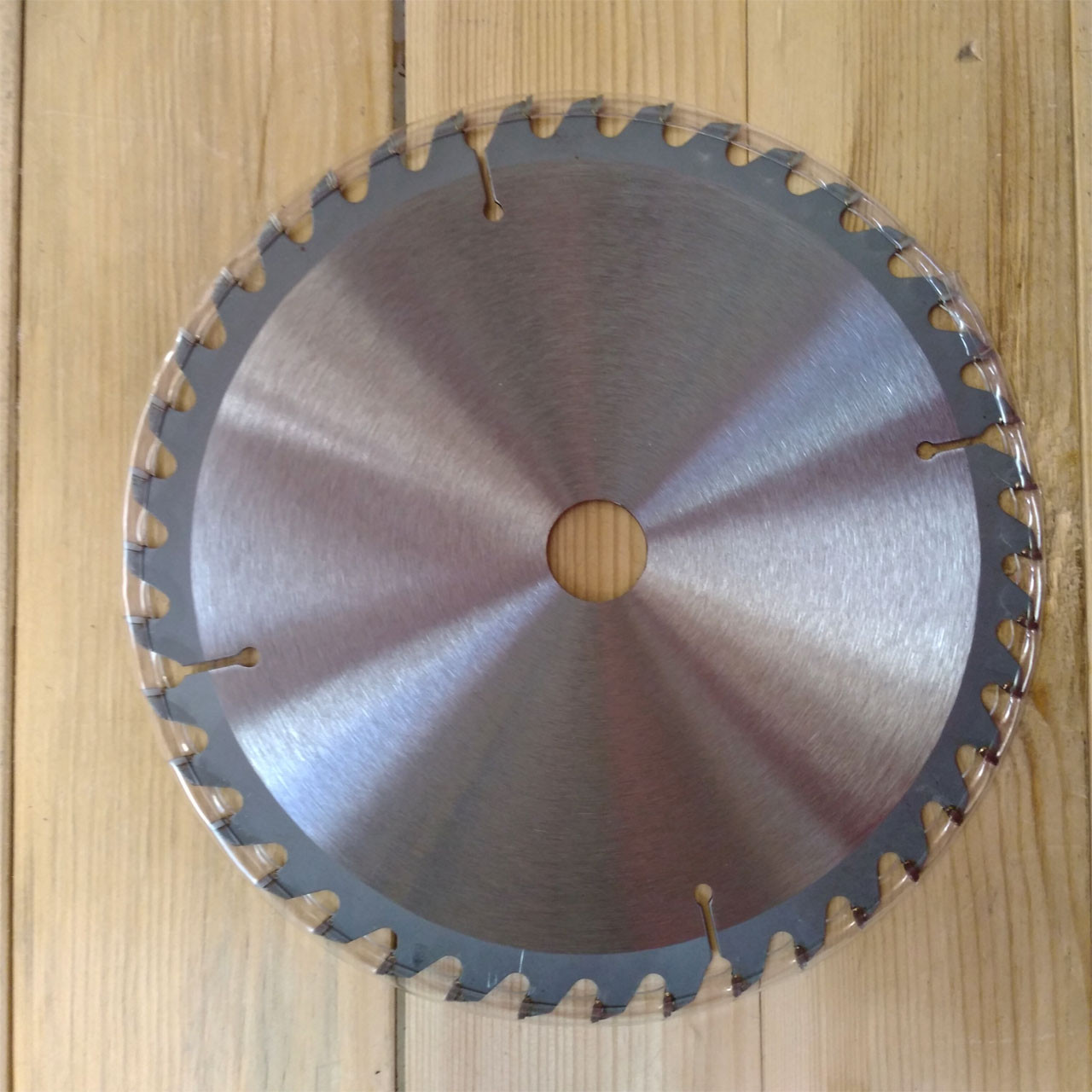 تیغه اره دیسکی هلتی مدل چوب بر کد T40 تیغه اره دیسکی هلتی مدل چوب بر کد T40