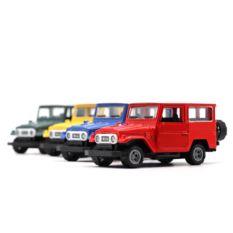 ماکت ماشین مدل تویوتا لندکروز J4