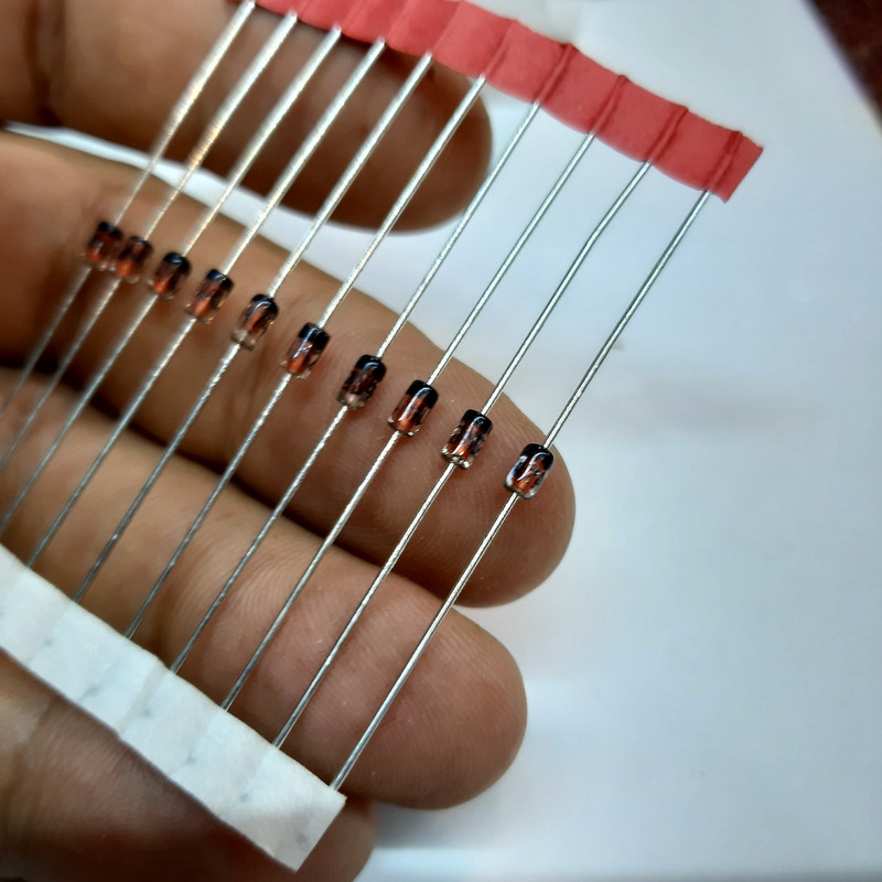 دیود زنر مدل Z24V1W بسته 30 عددی