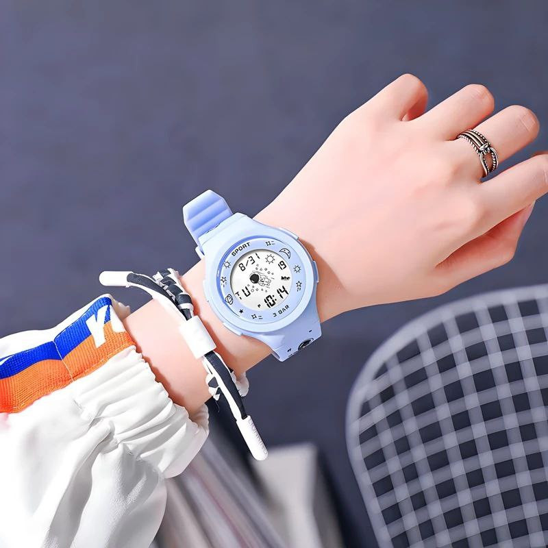 ساعت مچی دیجیتال بچگانه مدل ضد آب فضایی کد 102