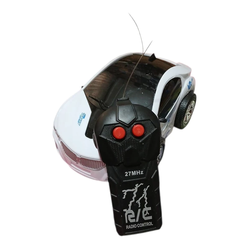 عکس شماره 4 : ماشین بازی کنترلی مدل دو کانال طرح چراغ سه بعدی