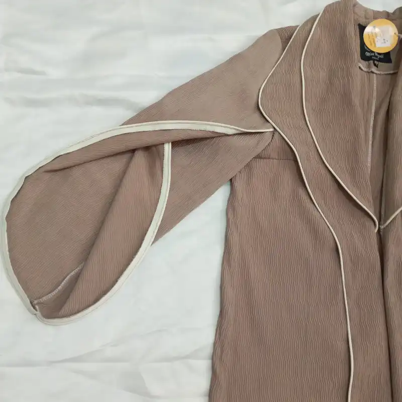 مانتو زنانه مدل آستین لاله ای 3005