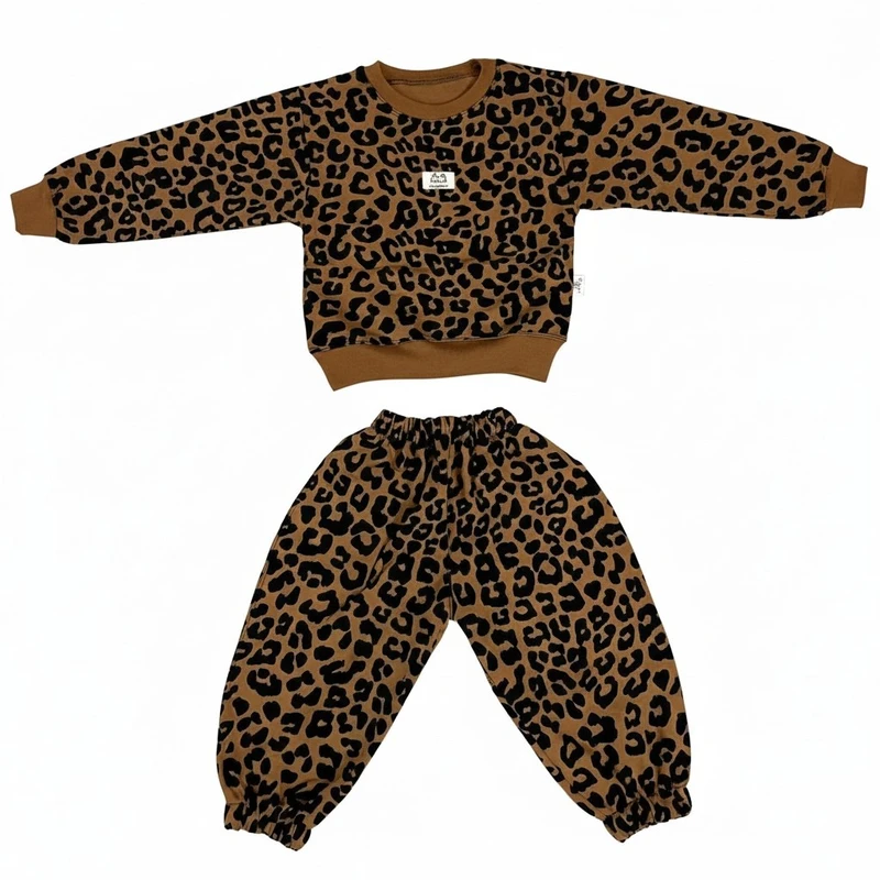 ست سویشرت و شلوار راحتی دخترانه مدل پلنگی01