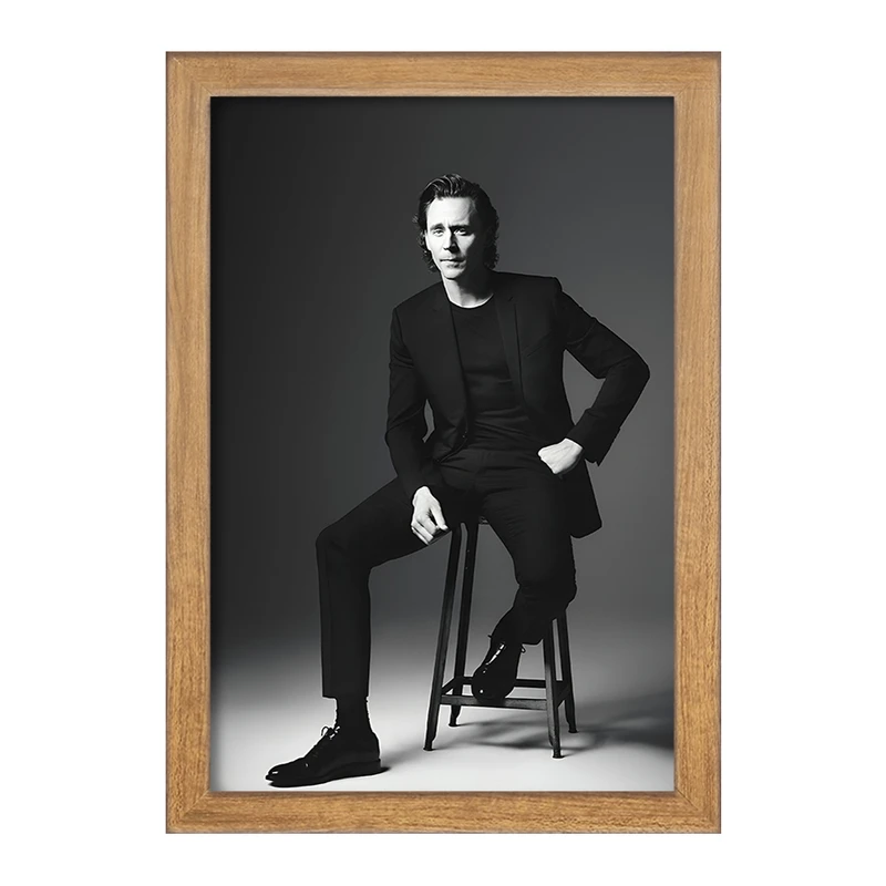 تابلو خندالو مدل تام هیدلستون کد F7450