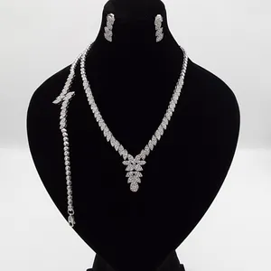 نیم ست نقره زنانه کد DG8