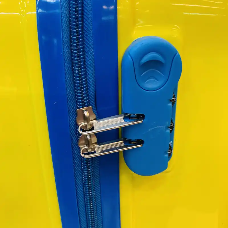 چمدان کودک مدل مینیون کد 3