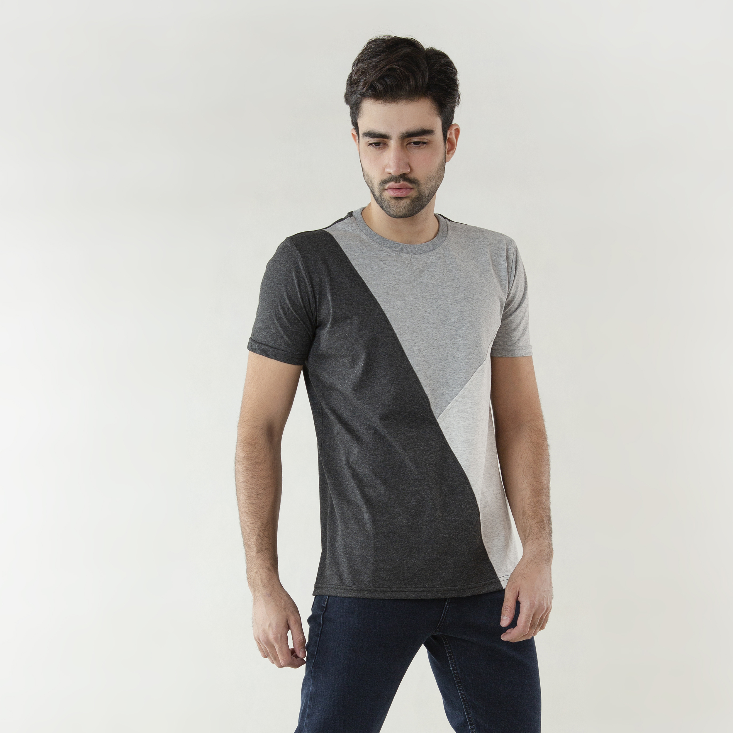 نقد و بررسی تی شرت مردانه کیکی رایکی مدل MBB2443-1 توسط خریداران