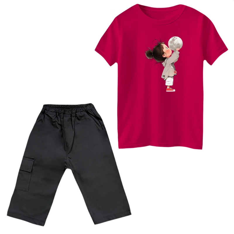 ست تی‌شرت آستین کوتاه و شلوارک دخترانه مدل دخترک و ماه