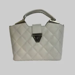 کیف دستی زنانه مدل گلدوزیmi033