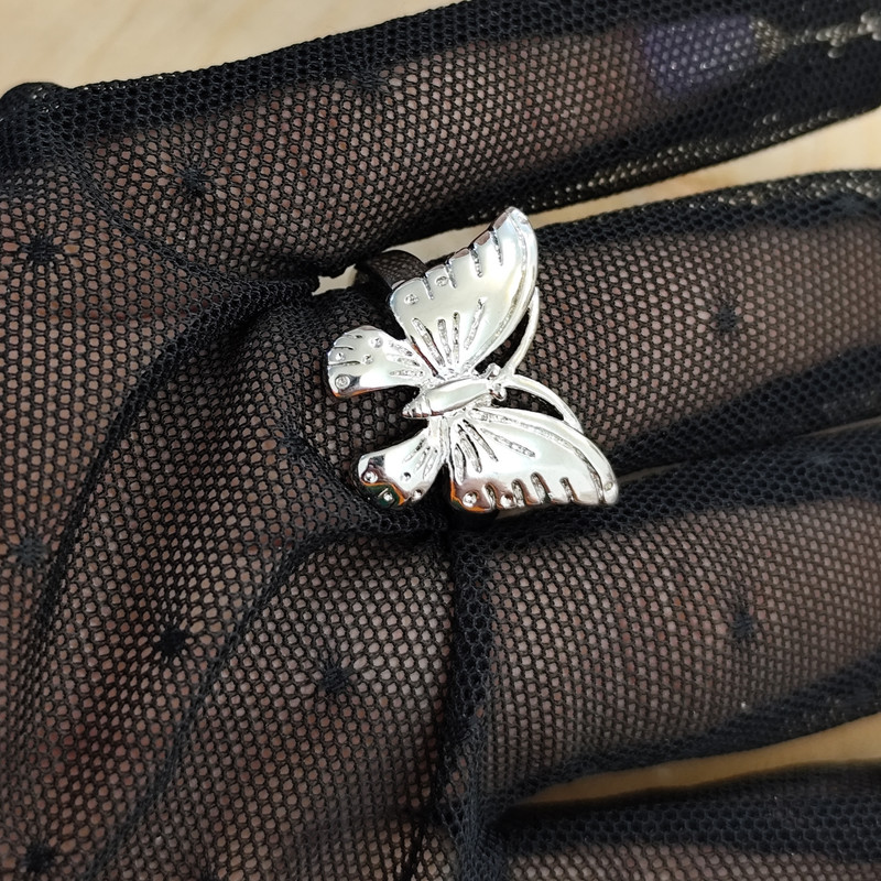 انگشتر زنانه مدل پروانه مجلسی